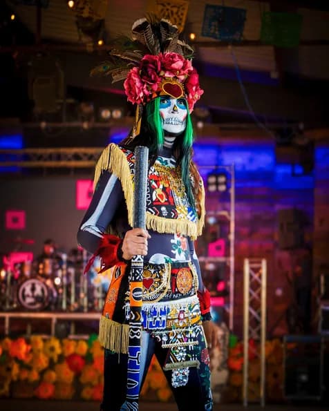 A Catrina performer on the main stage